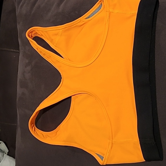 Nike Dri-Fit Sports Bra - Picture 2 of 3